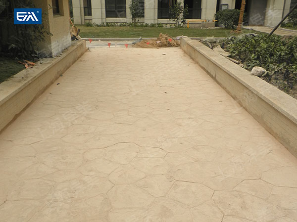 苏州小区压花地坪园路.jpg 苏州小区压花地坪园路.jpg